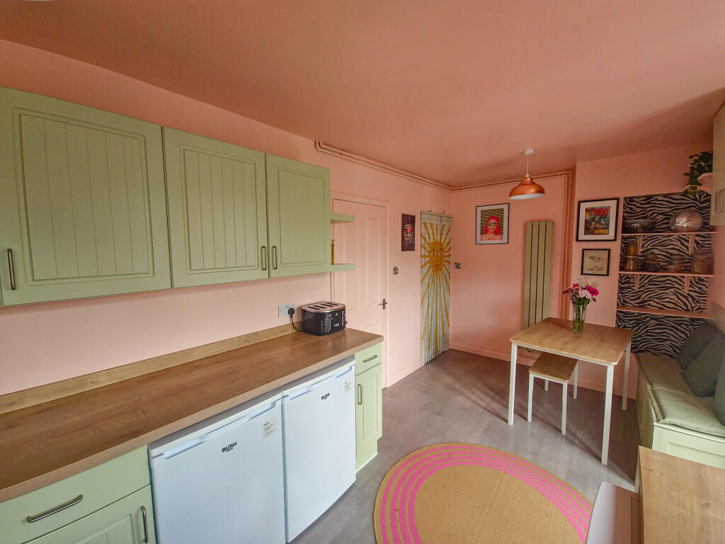 Kitchen diner