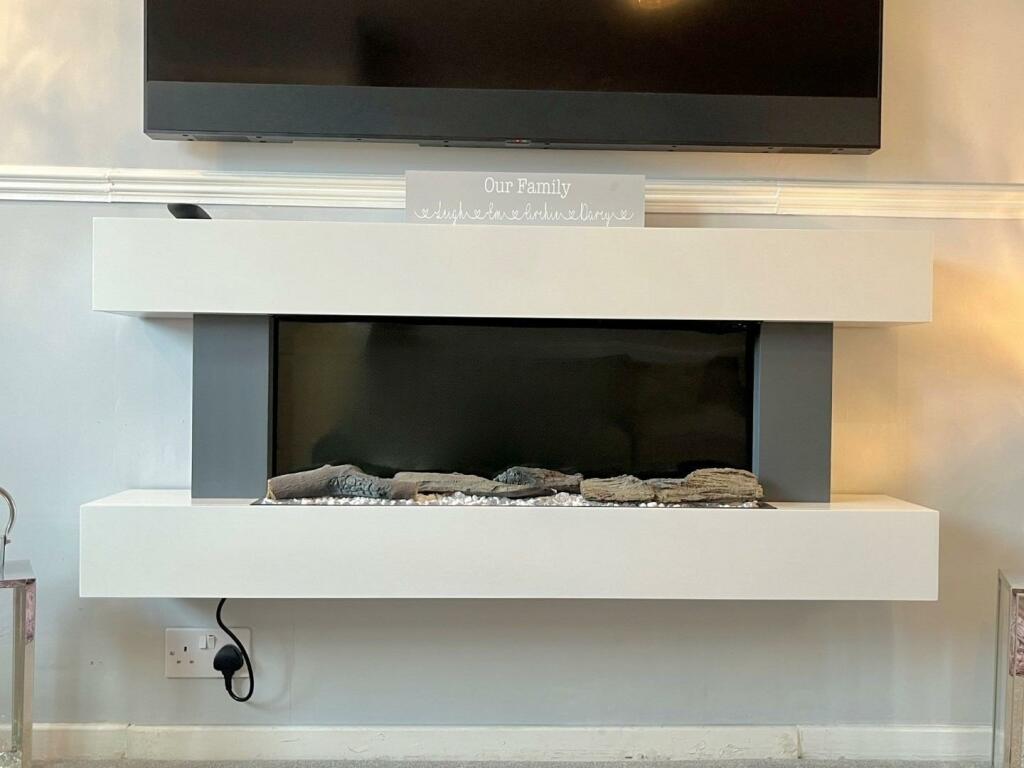 lounge 2.jpg