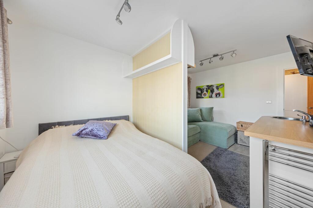 Bedroom 4 / Annex