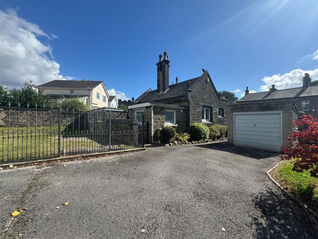 Rear Garden and Garage