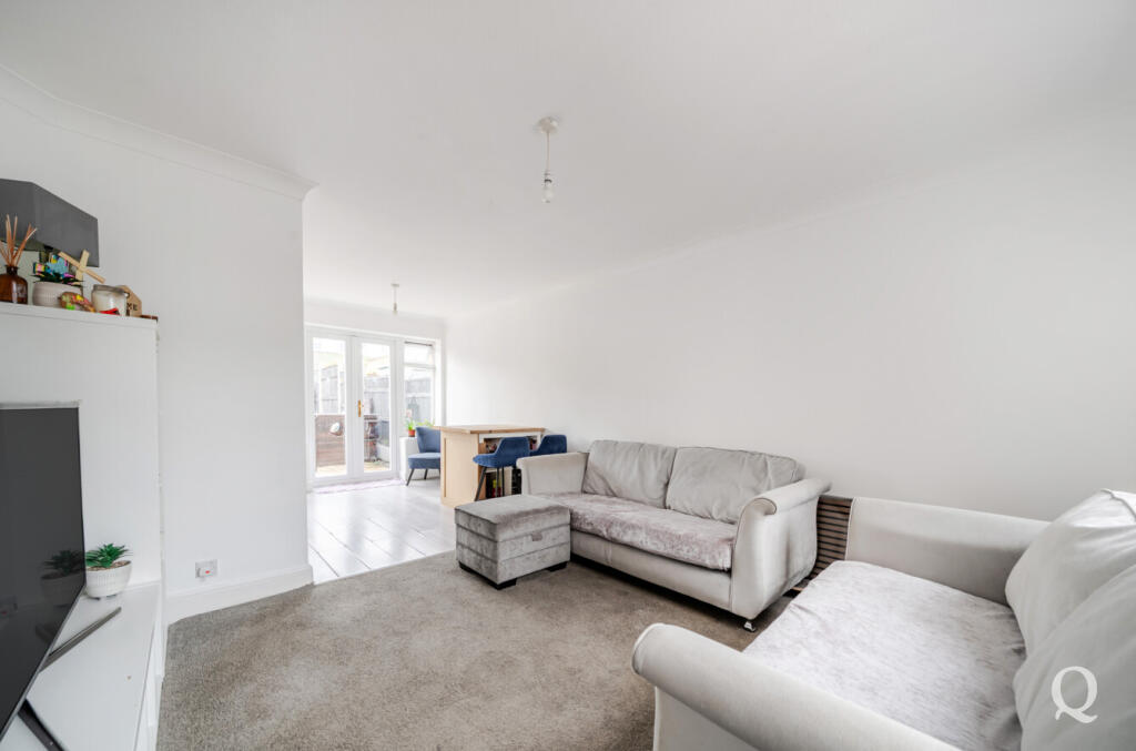 72e833aa-697d-43c...