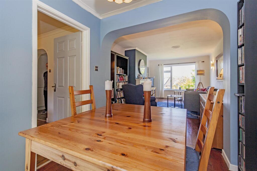 Extended sitting area