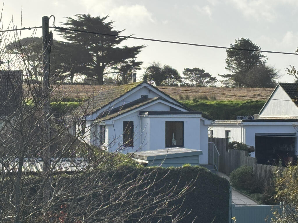 2 Bedroom Bungalow for Sale