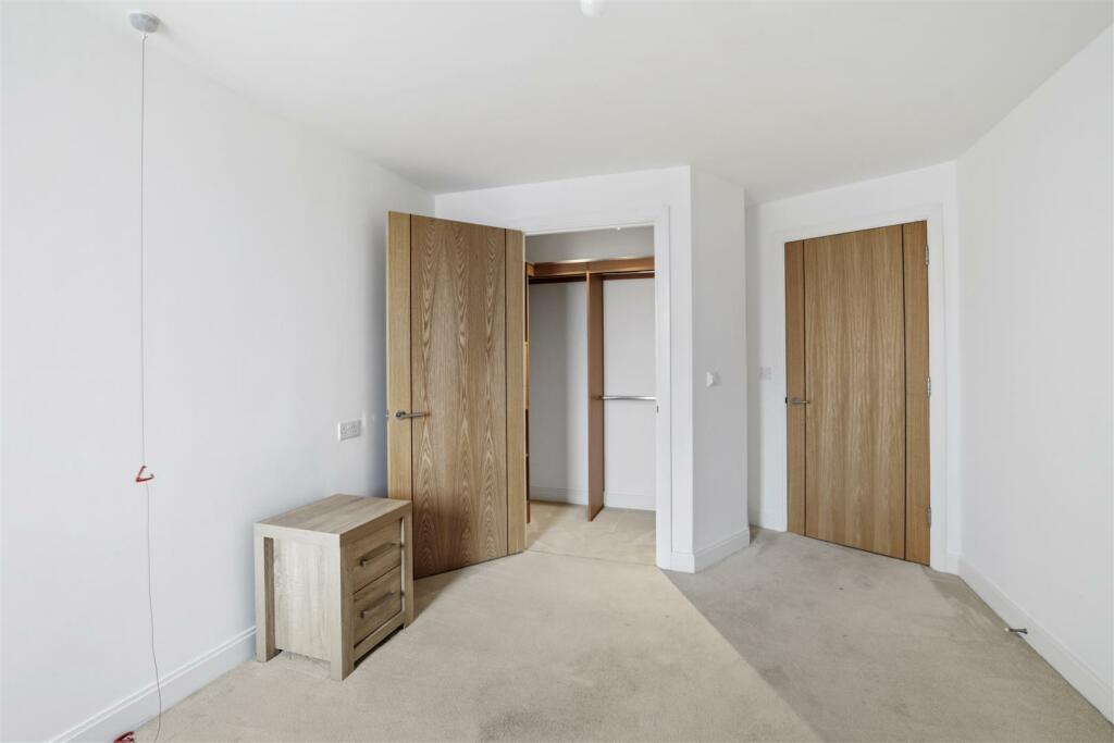 05-91caea8b-1de0-4536-b911-1e8c9083bc8176308_39_Th