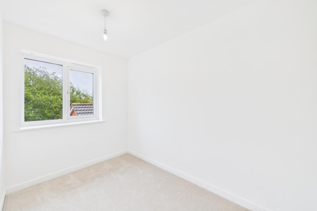 CAM03162G0-PR0335-STILL006