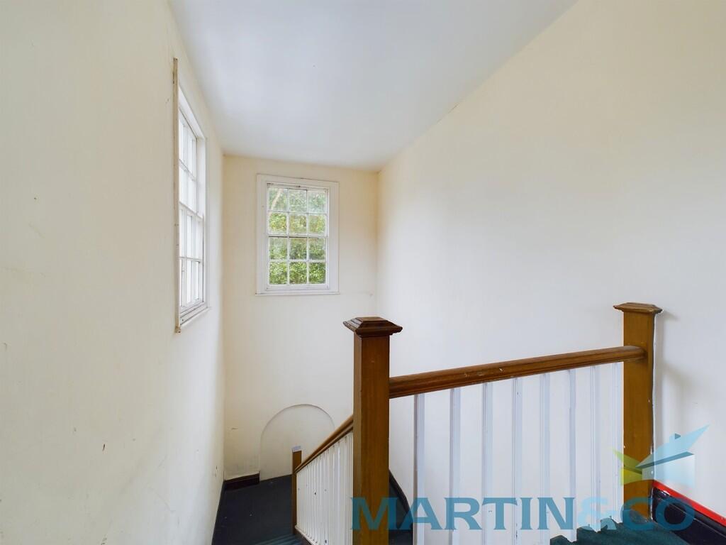 CAM01870G0-PR0155...