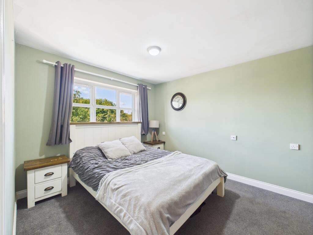 CAM02023G0-PR0161-STILL046