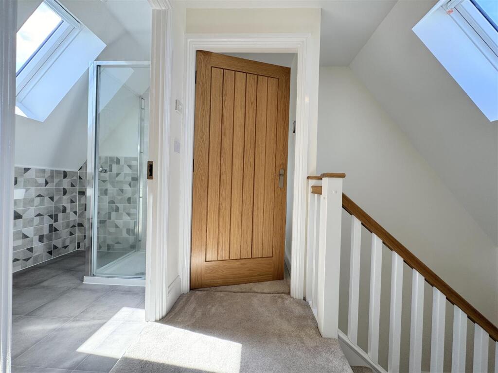 2nd Floor landing