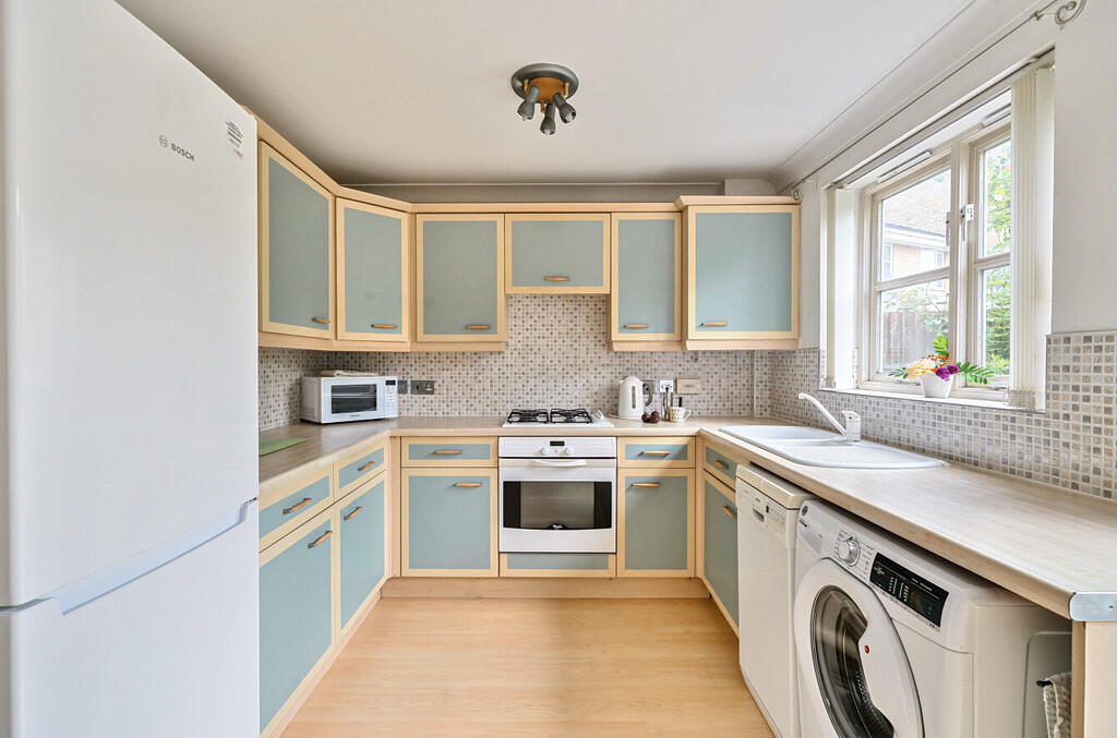 1329521-13-6880b6...