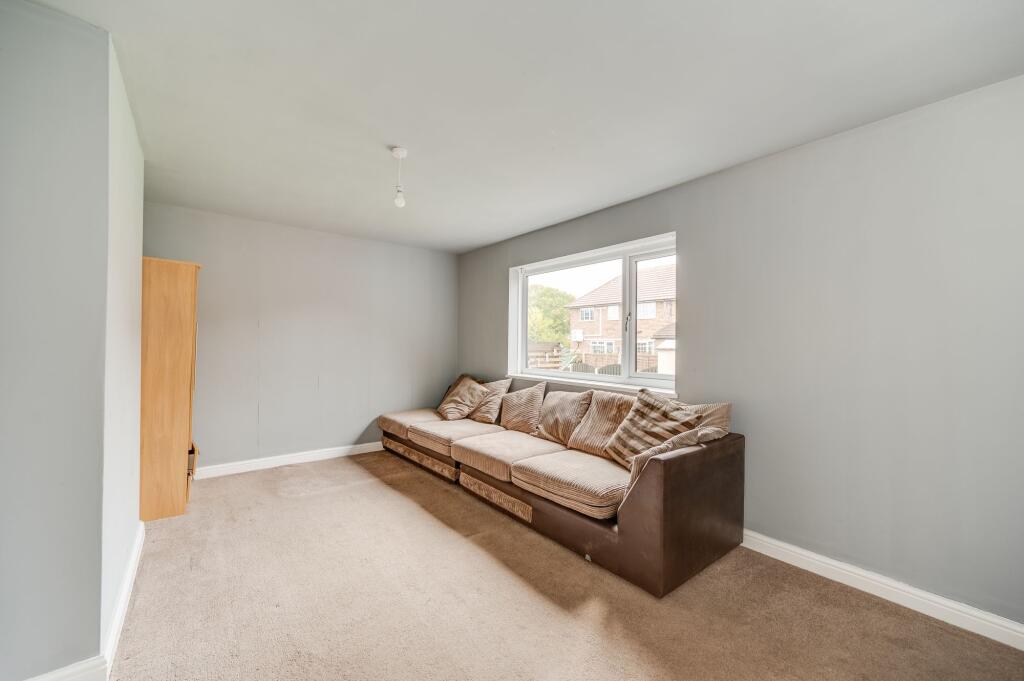 KITCHEN, DINER AND LIVING ROOM
