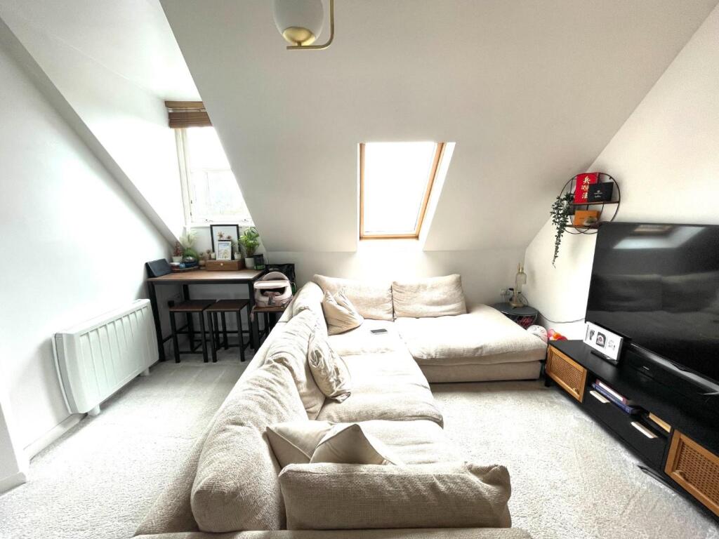 Lounge:Diner Two.JPG