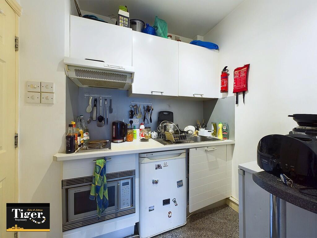 CAM03440G0-PR0263...