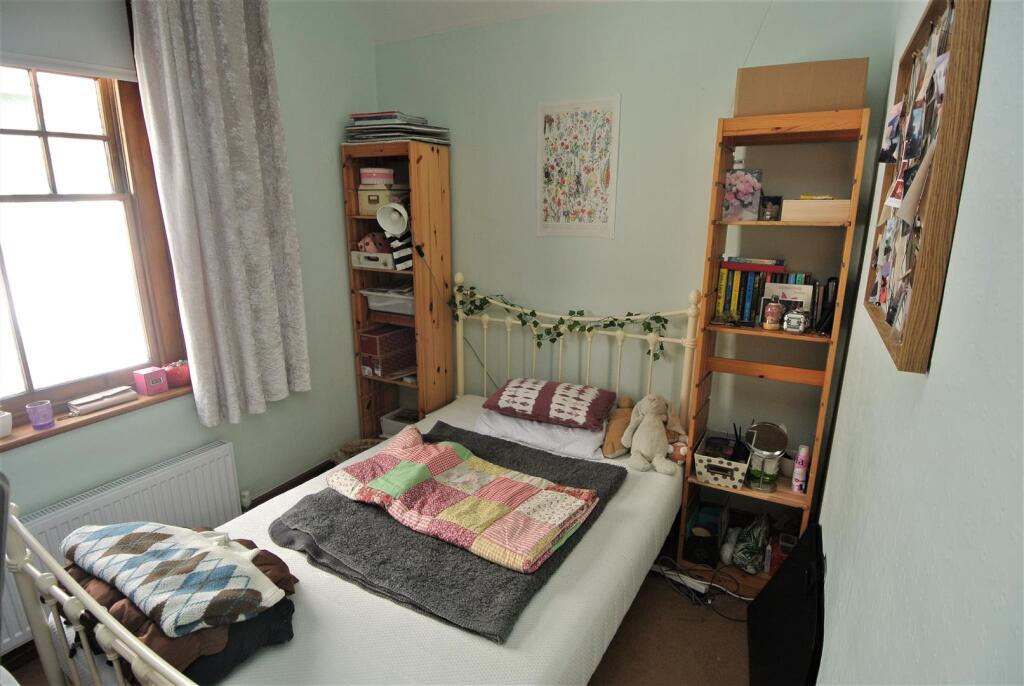 Bed 2.JPG