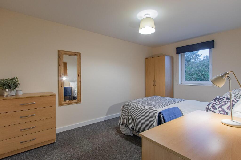 Miskin Street 114 NEW-18.jpg