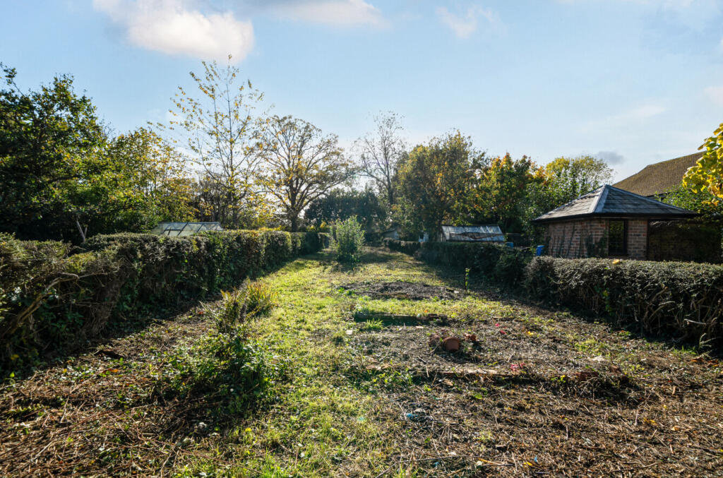 1369290-16-68fb7b...