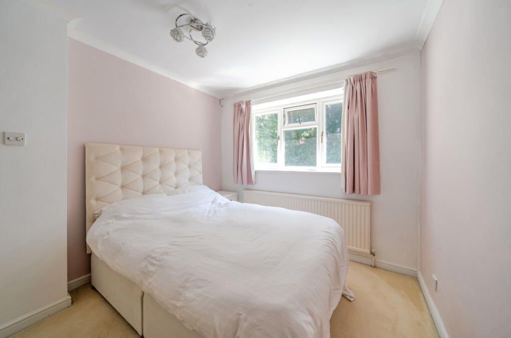 1325231-4-687a62b...