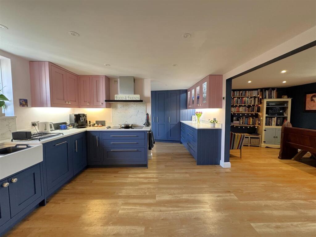 Kitchen.jpeg