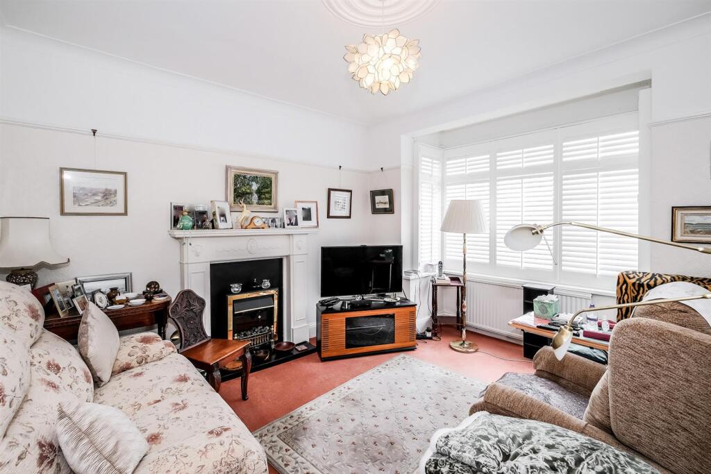 127 Hampton Road-19_web.jpg