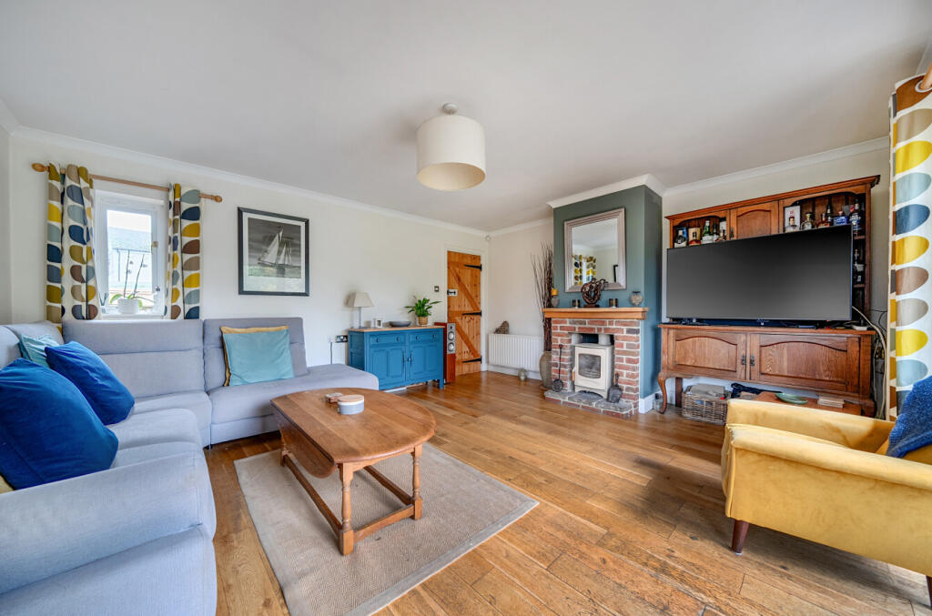 1385596-18-692886...