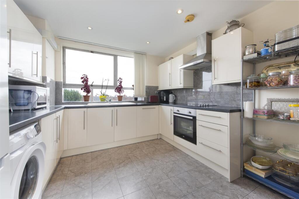 53018  Hi res (10).jpg