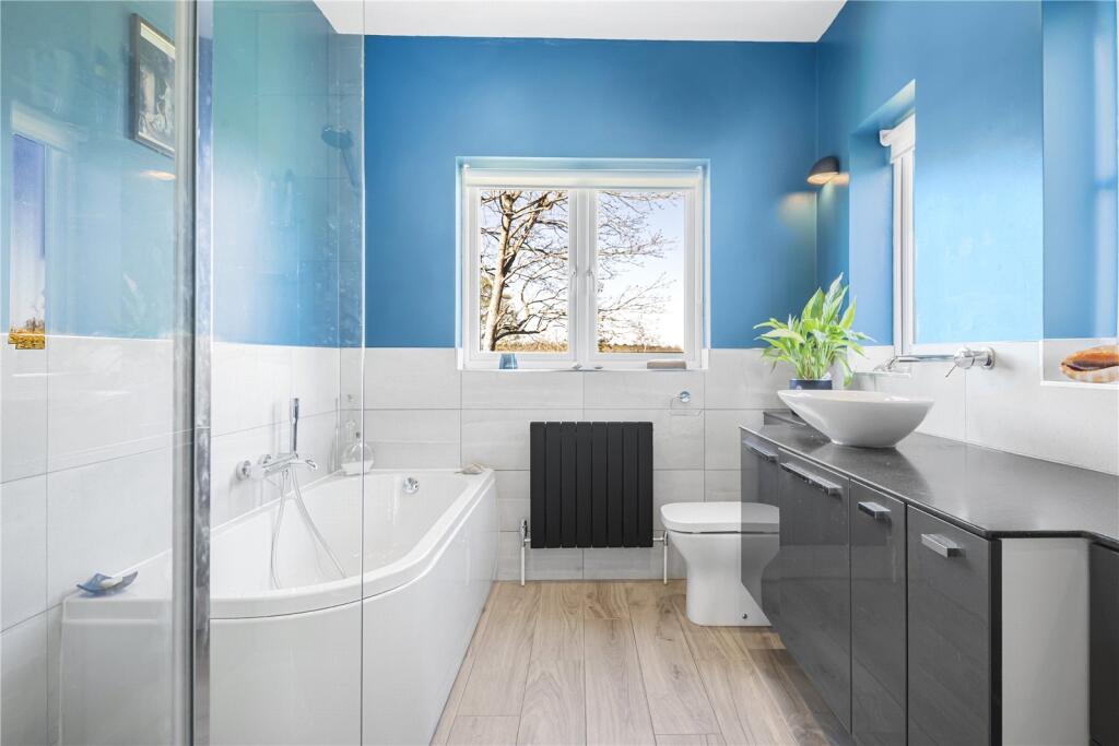 Bedroom One En Suite