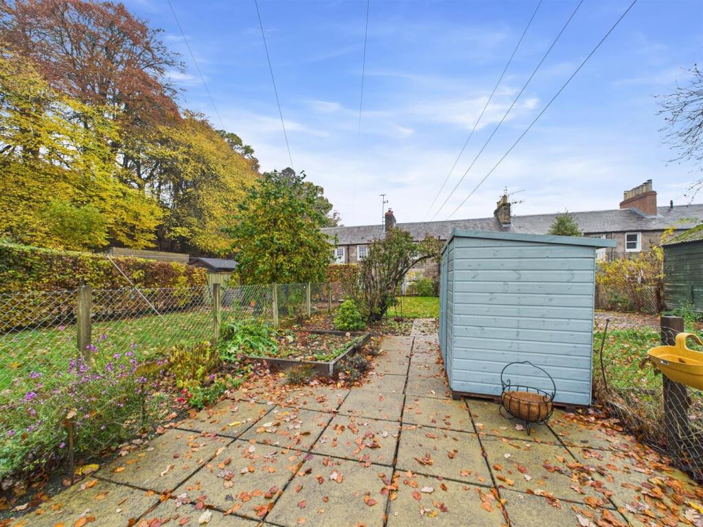 CAM01486G0-PR0906-STILL019.jpg