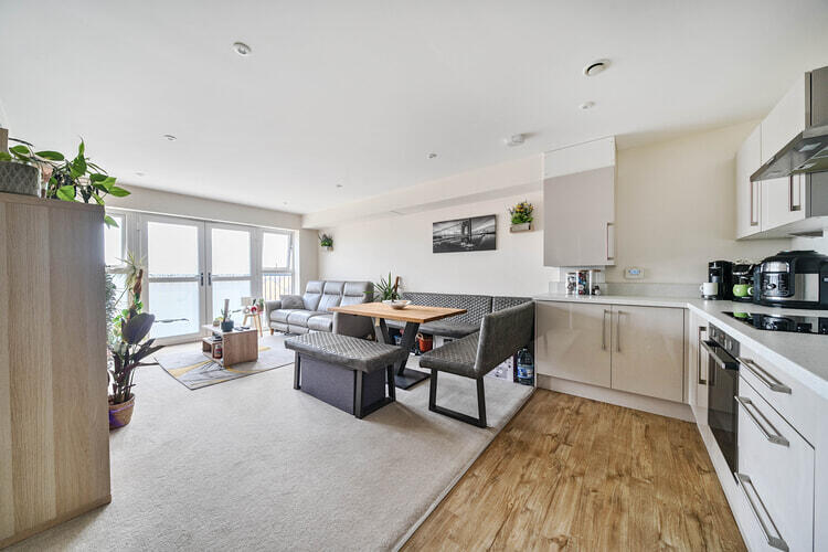 1302689 10 683d83c3ca332