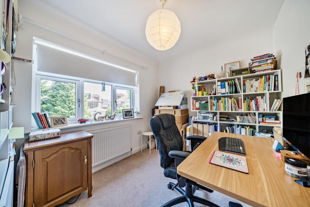 EweMove Sale 175 Dane road 