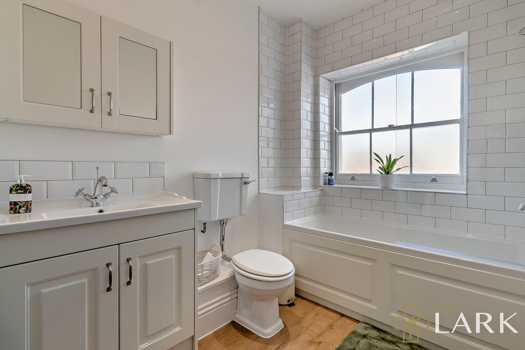8664270-interiorW...