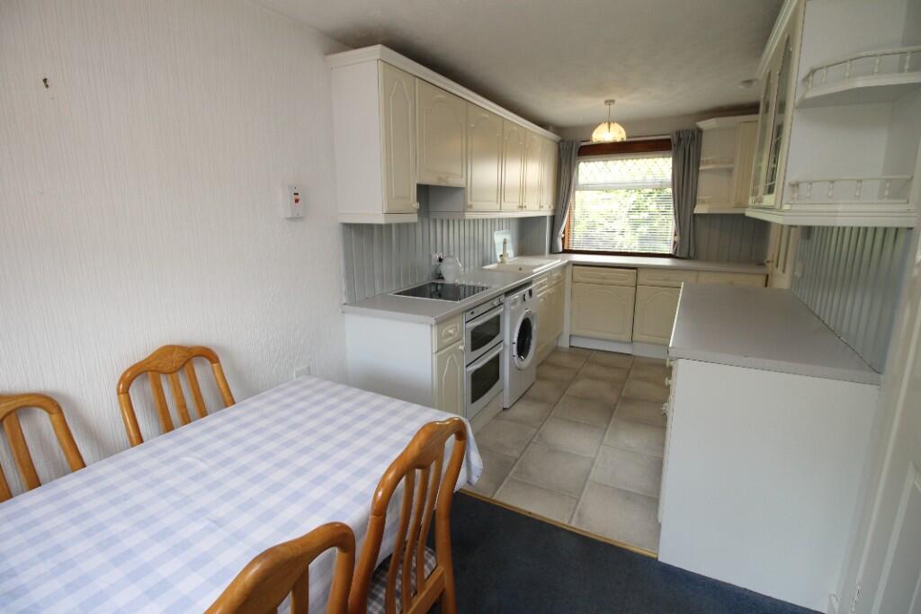 Kitchen Dining area