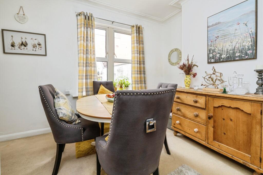 Dining Room/Bedroom