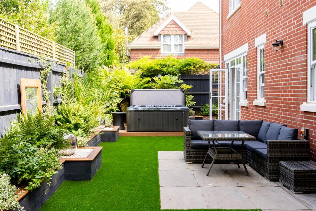 Outdoor Living