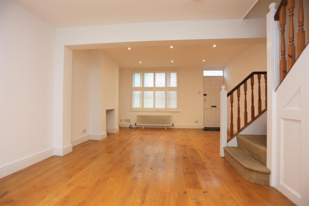 101 Southover Street (12).JPG