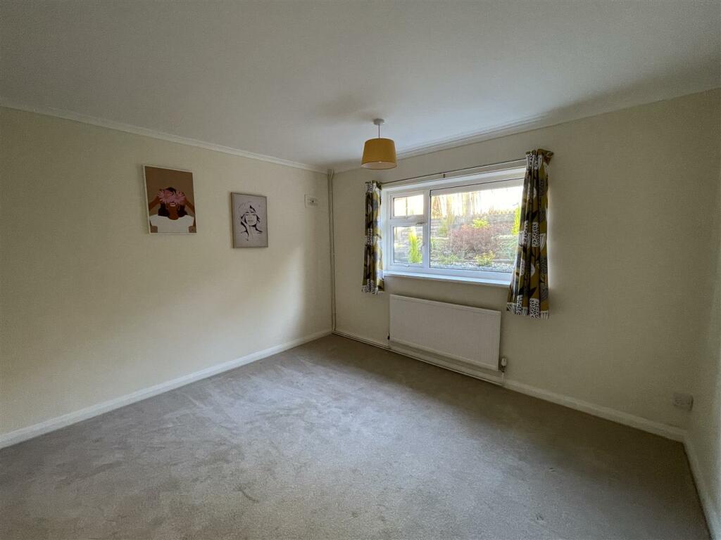 Holbrook Road 14.jpg