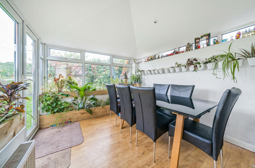 Dining/Garden Room