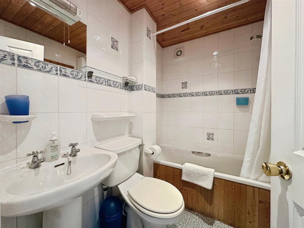 2b0a05e9--4ACB-B20D-941EE1F6ACC4-29810-000027BF7E0