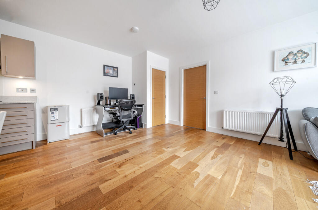 1331420-9-6887899...