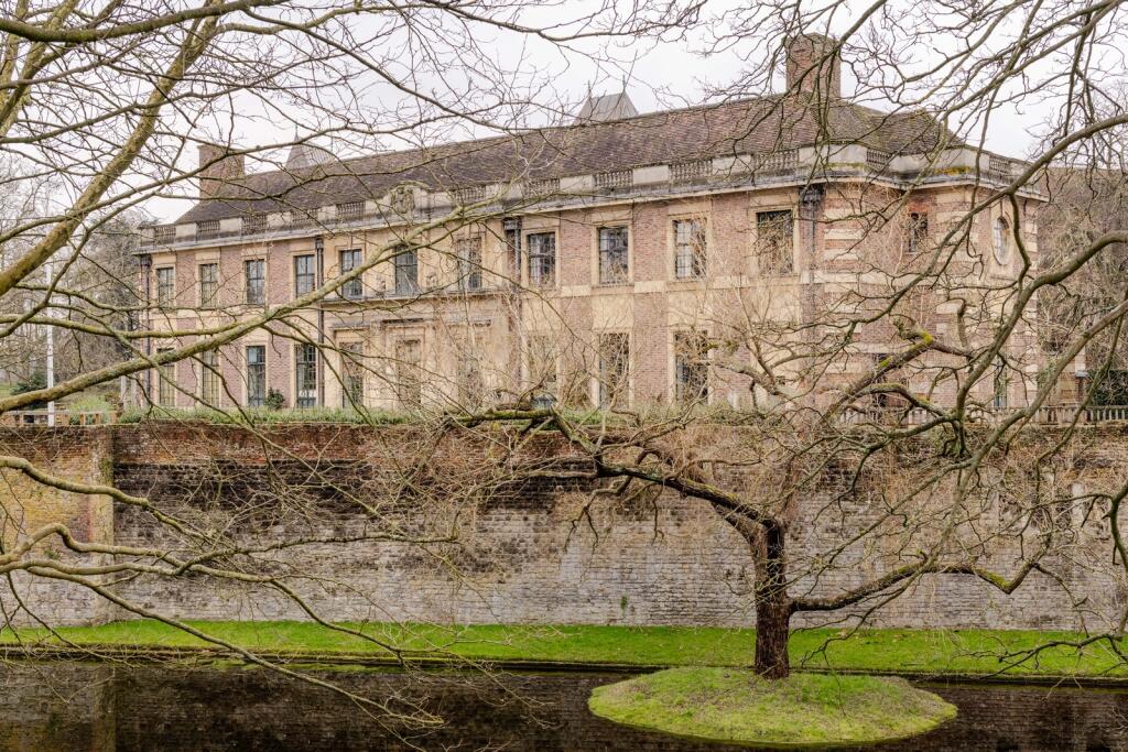 263354 - TMH_MOAT COURT-153.jpg