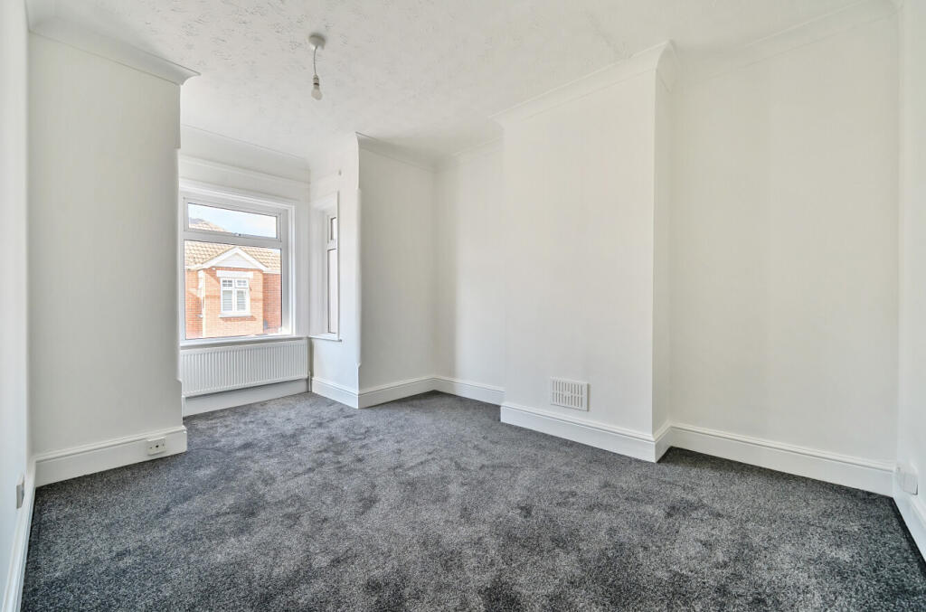 1318397-11-685edc...