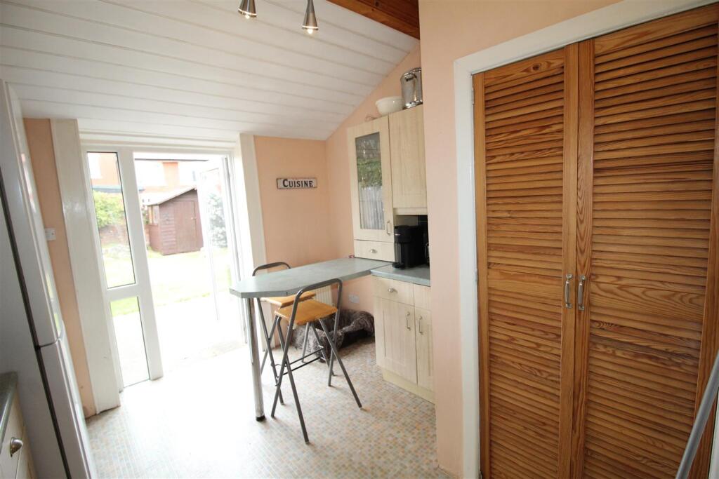 Cartmell Road, 13 Kitchen 2.JPG