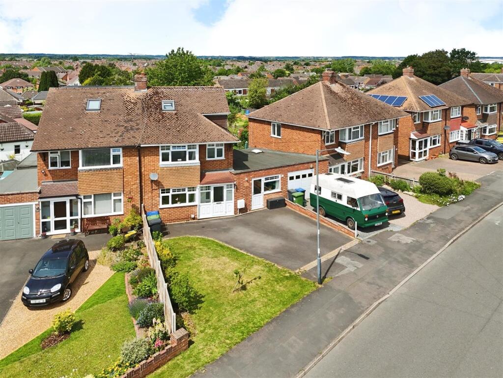 8a1e6033--4F2D-BD00-1A4A8699B603-27812-0000085BF6E