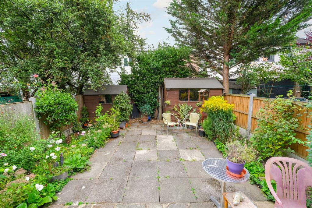 5 Kenilworth Avenue-18.jpg