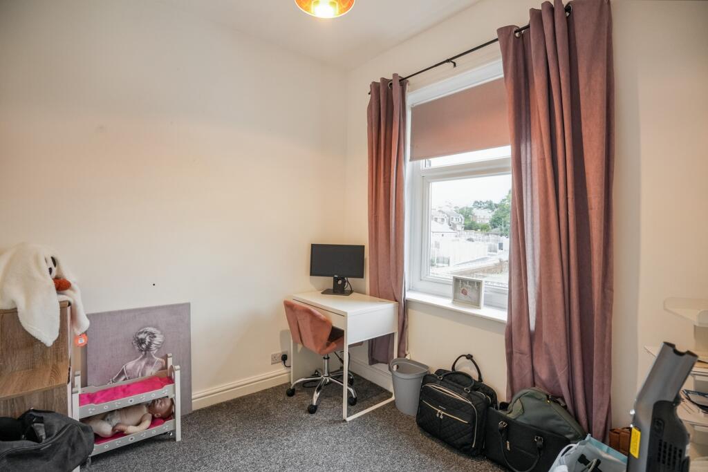 15 Guildford Street, Ossett, West Yorkshire, WF5 8LL