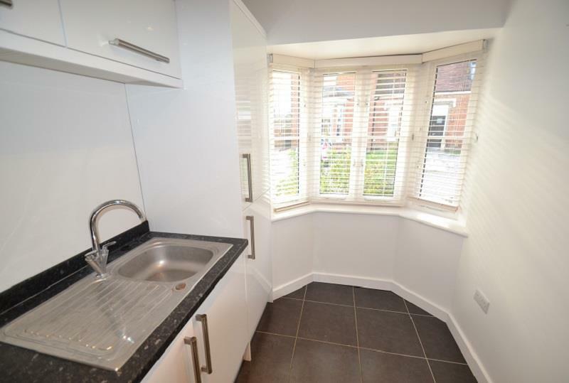 kitchen 2.JPG