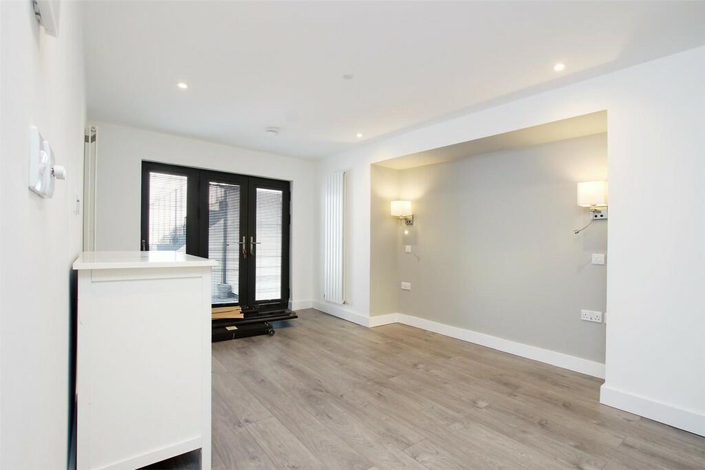 Open-Plan Living ...