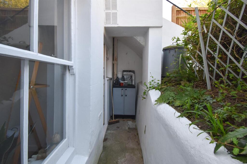Rear courtyard