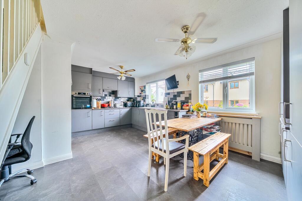 1336195-10-689ca9088e964