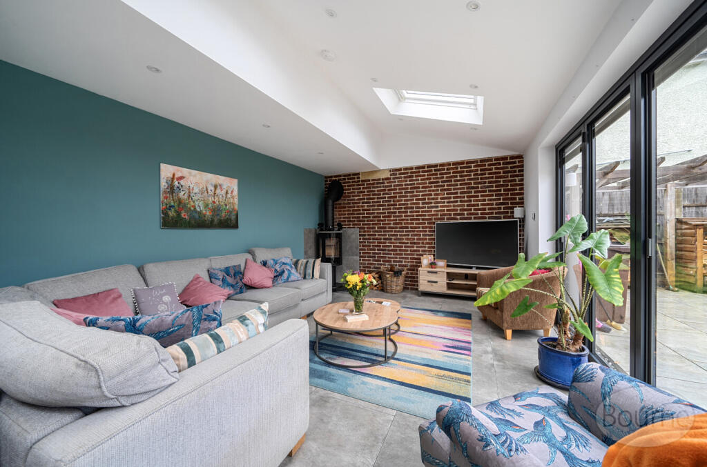 1d23e74e-b05a-41e...