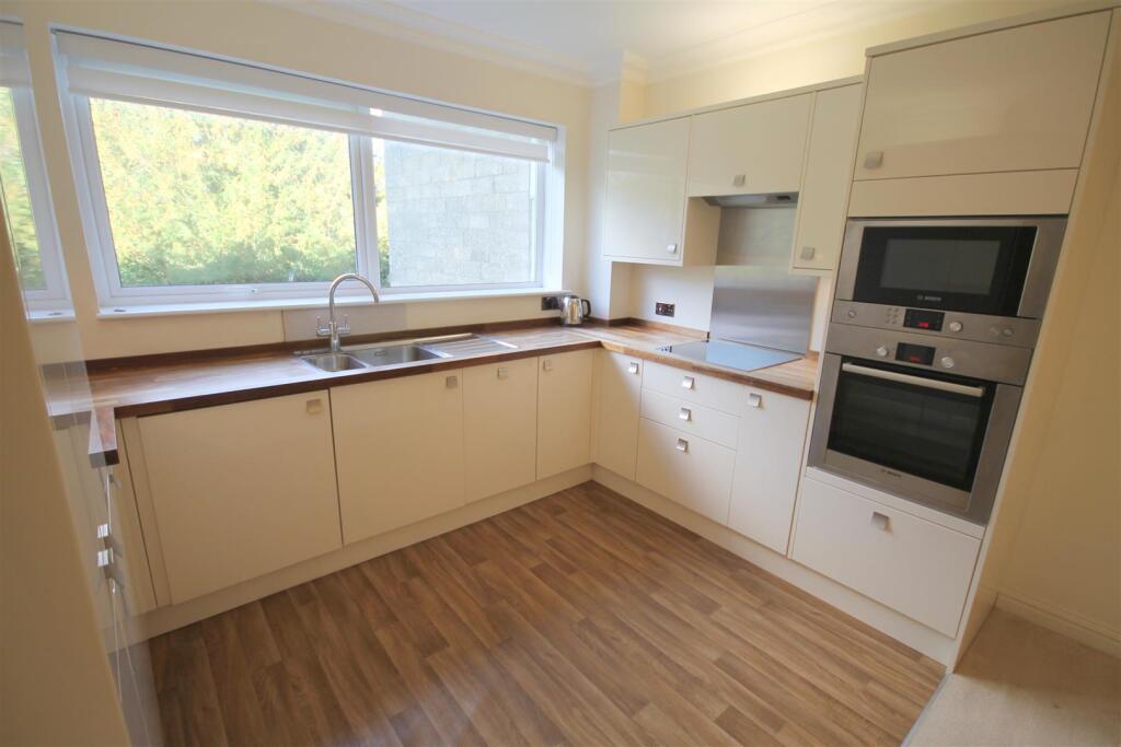 MP Kitchen.JPG