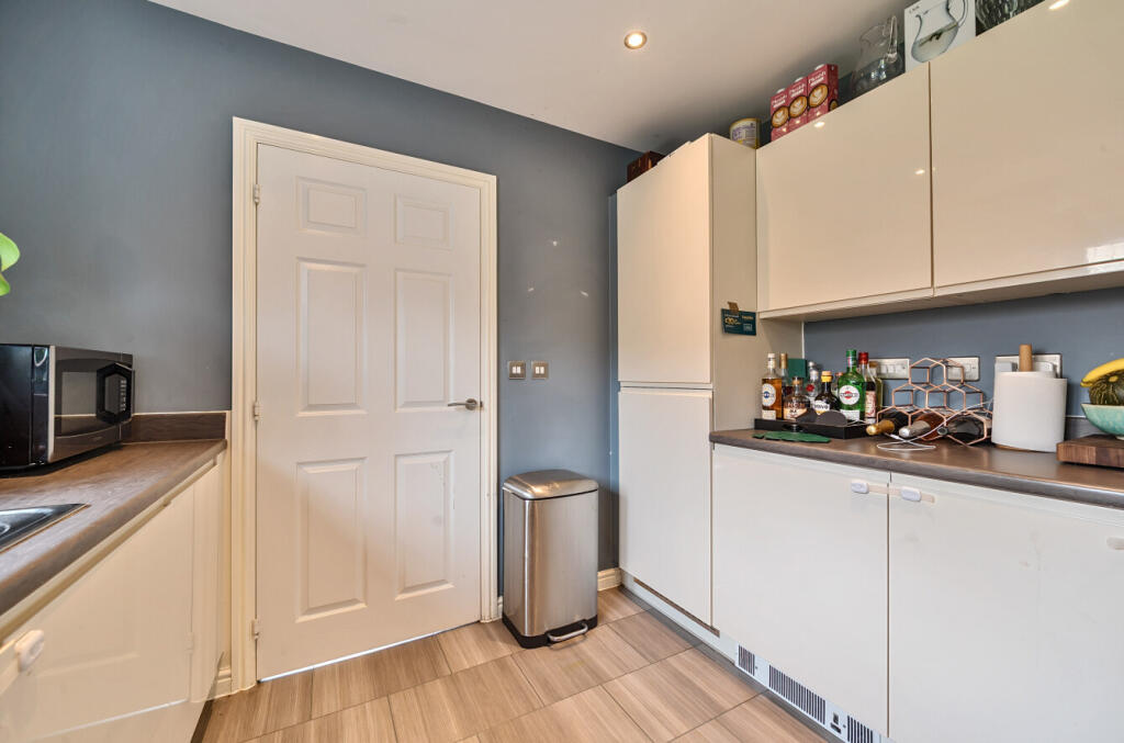 1313339-10-685be3...